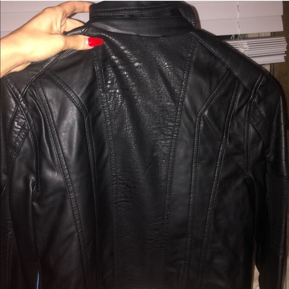 Leather jacket - Picture 4 of 4